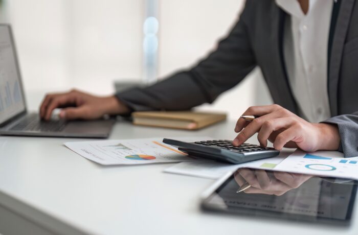 C’est l’histoire d’une société qui aurait dû tourner la page du « papier » et passer au numérique…